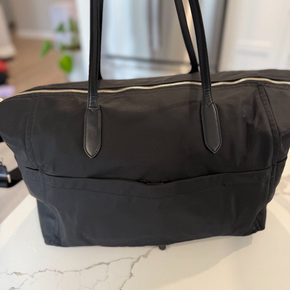 Kate Spade Chelsea weekender bag, black And Two Travel Makeup Cases Bundle - Picture 8 of 14